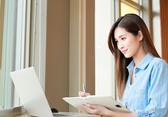 Student in an online language lesson